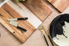 Load image into Gallery viewer, Lee 16-Piece Flatware Set (4 Color Options)